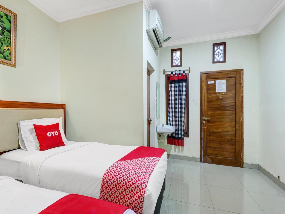 Oyo 90408 Hotel Horton Cirebon Bagian luar foto